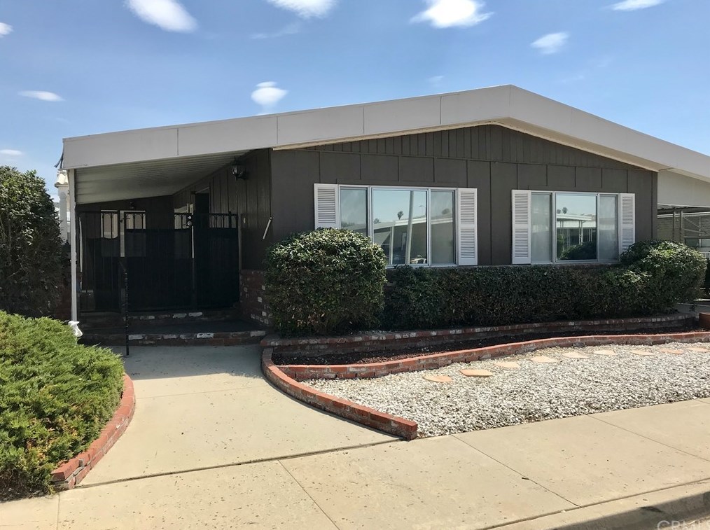 1125 Via Del Mesa, Hemet, CA 92543-6955