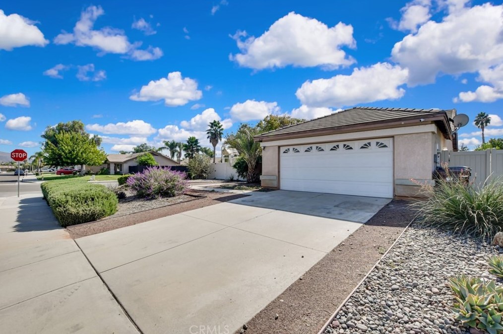 31307 Frans Hals Dr, Winchester, CA 92596-9204