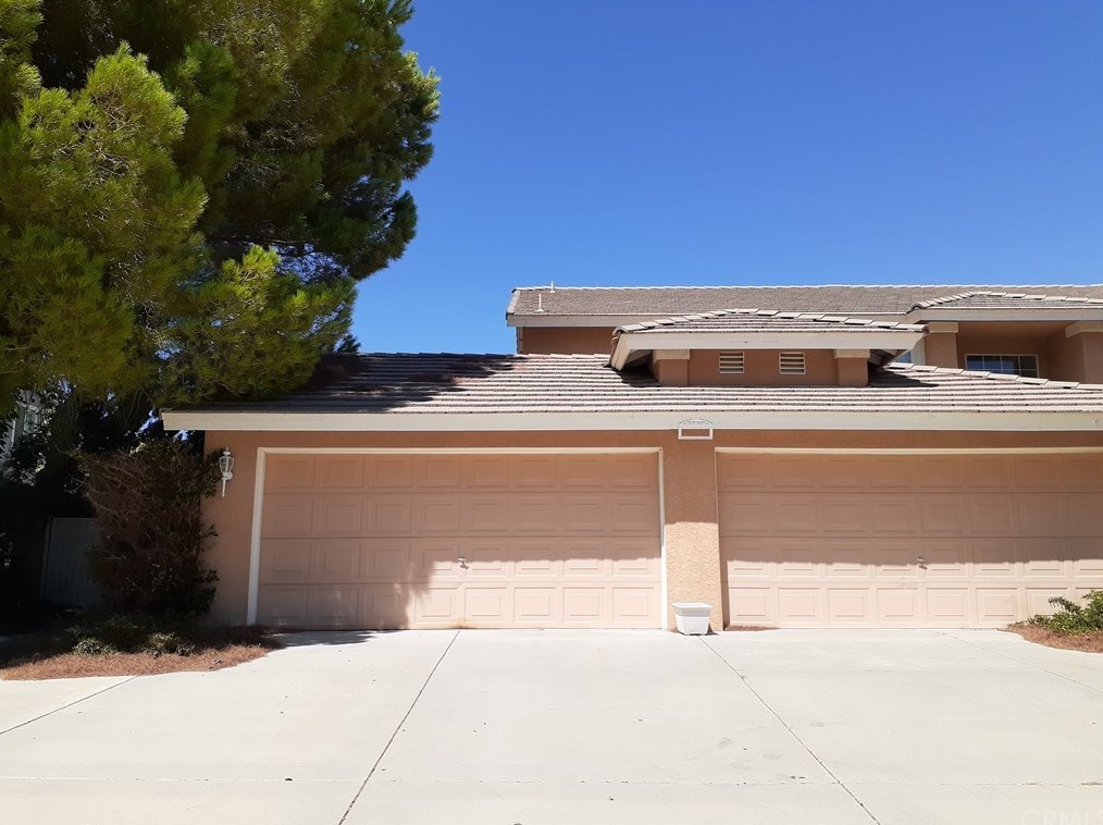 7261 Dana Dr, Palmdale, CA 93551-4706