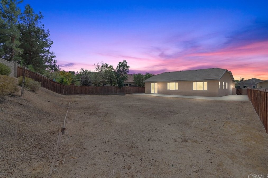 35452 Corte Los Robles, Winchester, CA 92596-8609