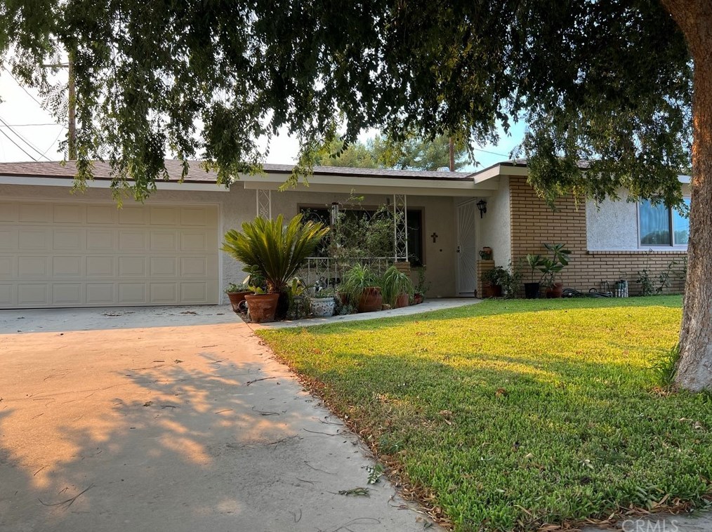 1151 Emerald St, Hemet, CA 92543-7865
