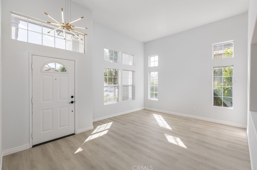 40275 Via Reata, Murrieta, CA 92562-3911