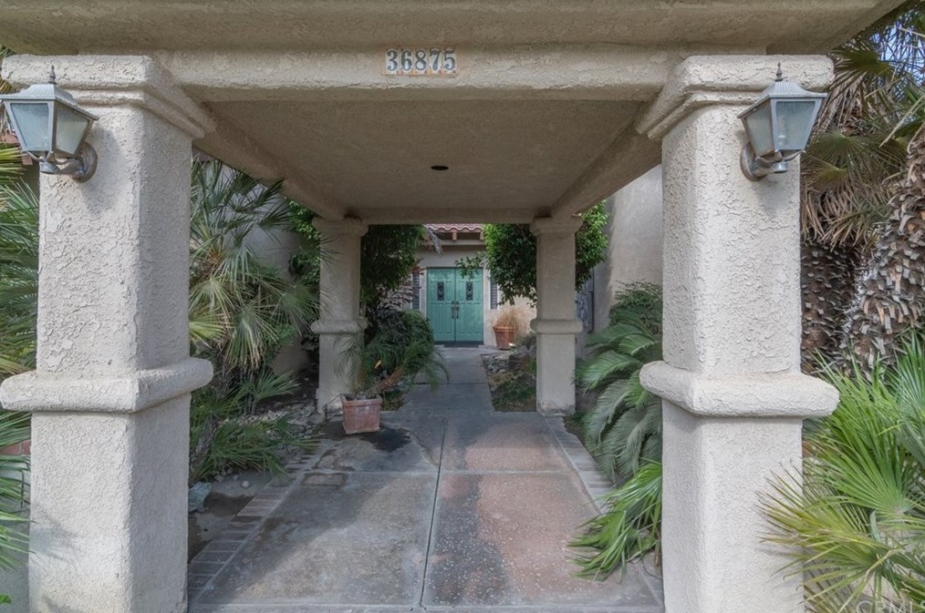 36875 Palm Ct, Rancho Mirage, CA 92270