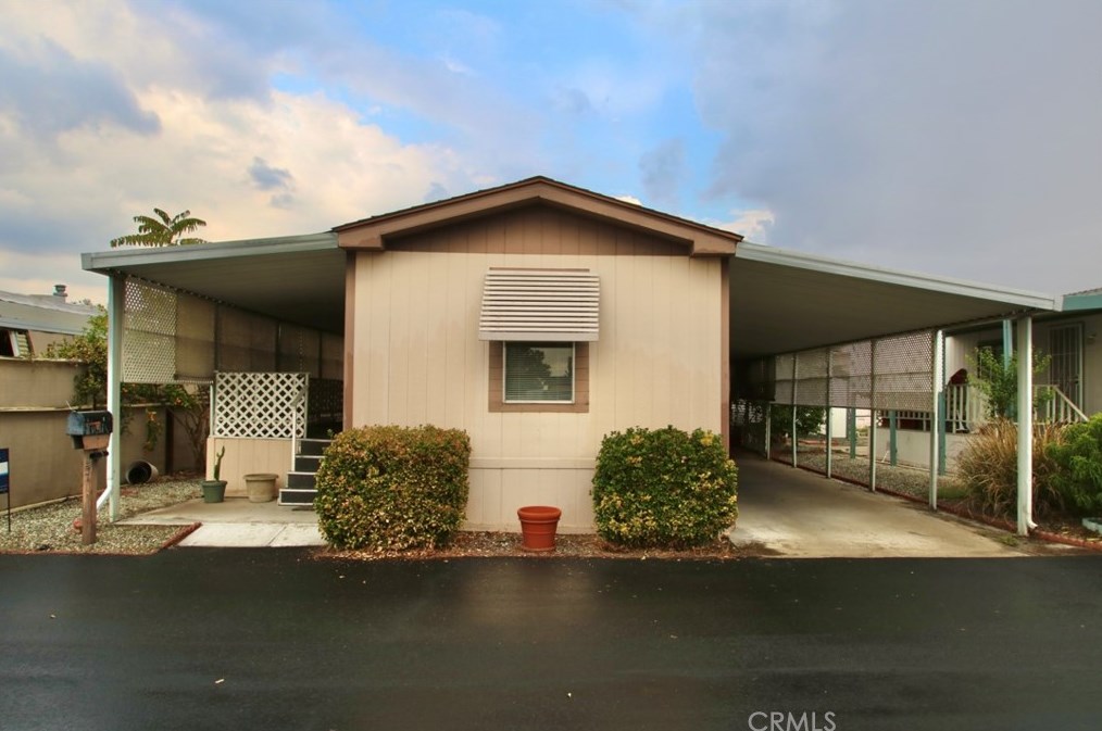 530 W Devonshire Ave #37, Hemet, CA 92543