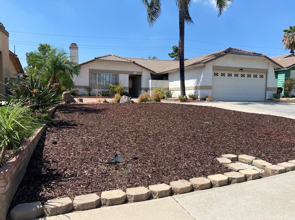 11423 Sandstone Pl, Moreno Valley, CA 92557-5527
