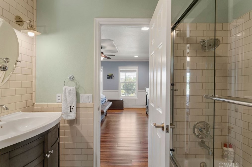20585 Avenida Castilla, Murrieta CA  92562-9239 exterior