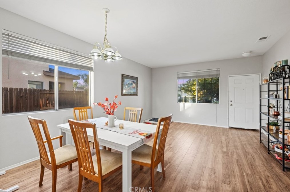 43919 Amazon St, Hemet CA  92544-2765 exterior