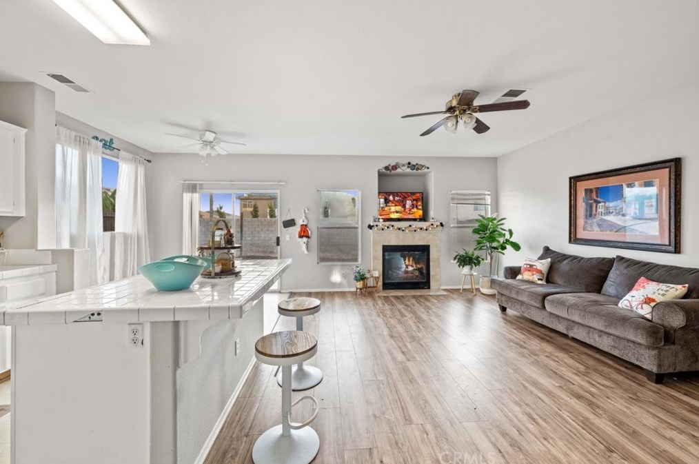 43919 Amazon St, Hemet CA  92544-2765 exterior