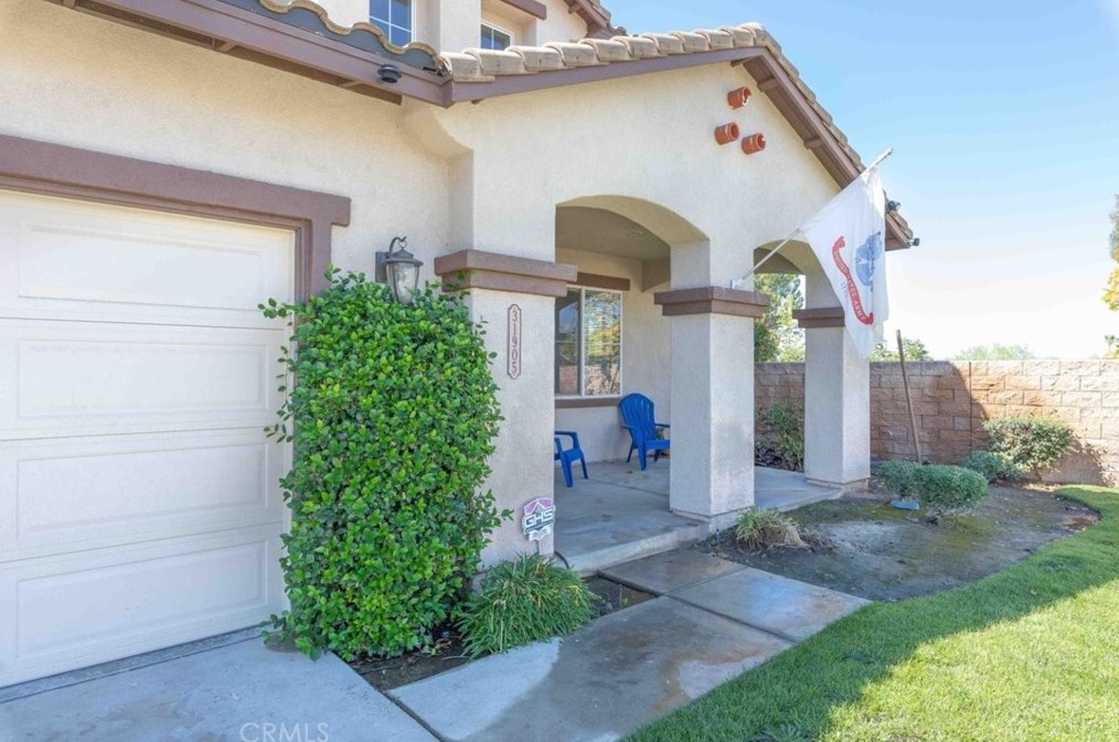 31905 Reyes Ct, Temecula, CA 92591-6994