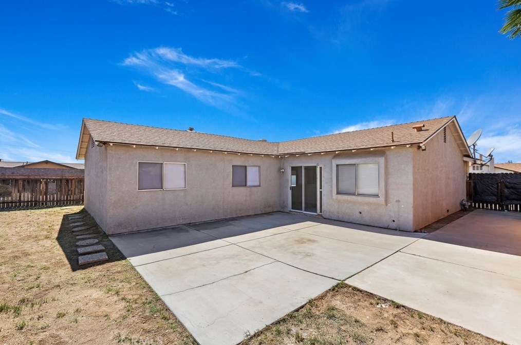 24464 Oneida St, Moreno Valley, CA 92553-6256