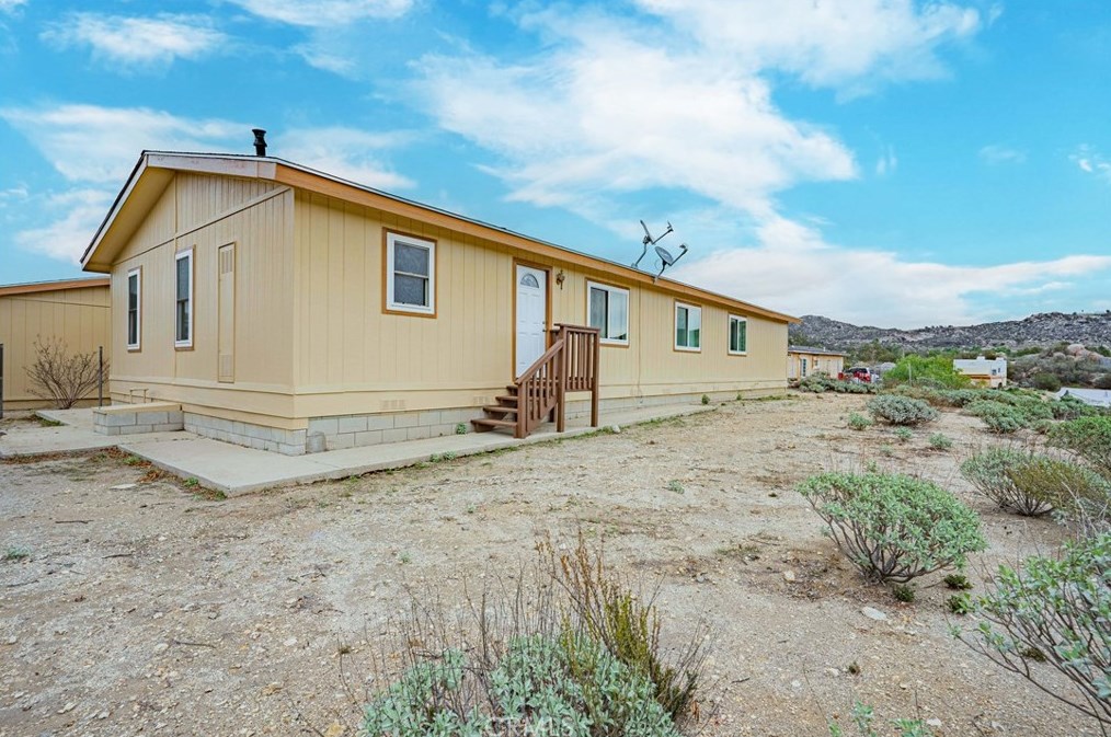 21820 Akron Ln, Lakeview CA  92567-9707 exterior