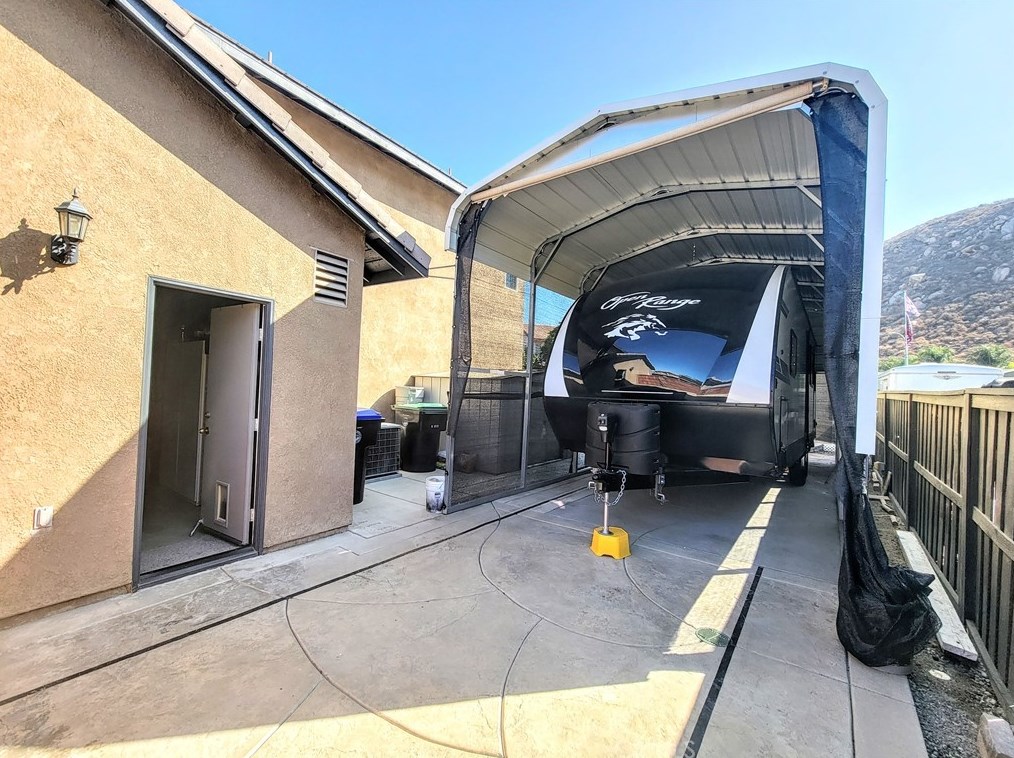 1230 Spicestone Dr, Hemet, CA 92545-6114