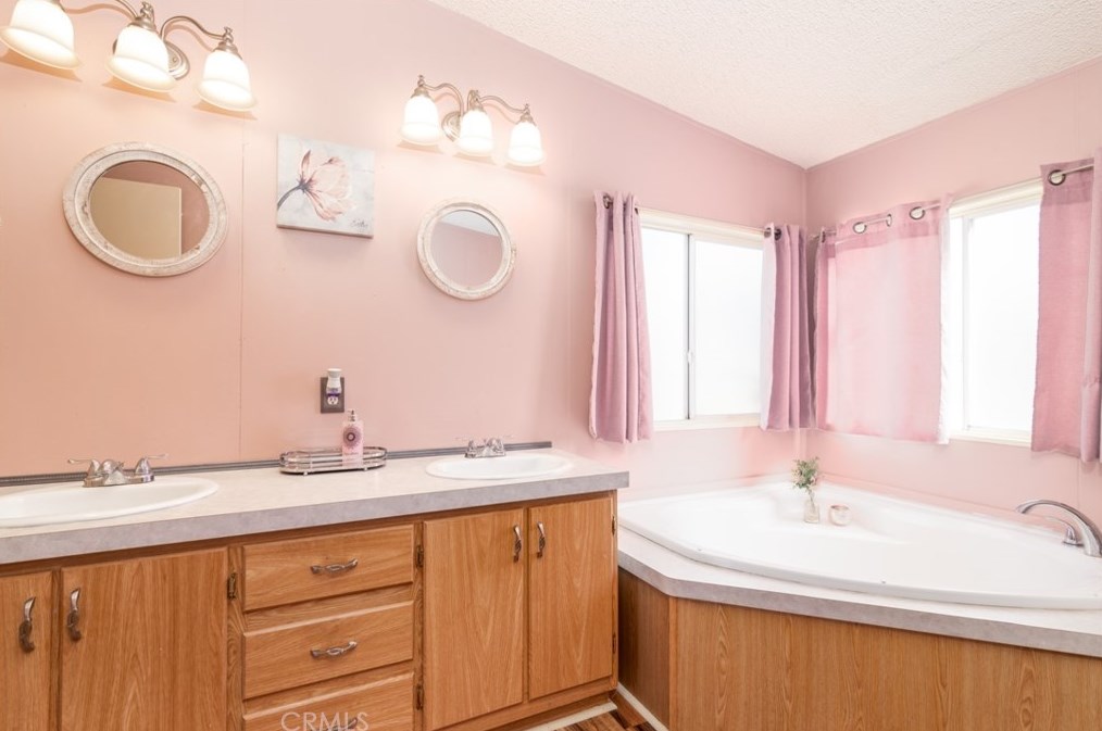 47825 Lee Trl, Aguanga CA  92536-9124 exterior