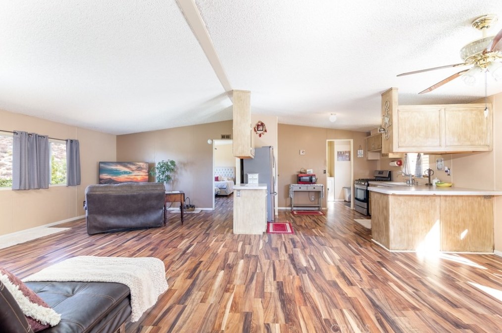 47825 Lee Trl, Aguanga CA  92536-9124 exterior