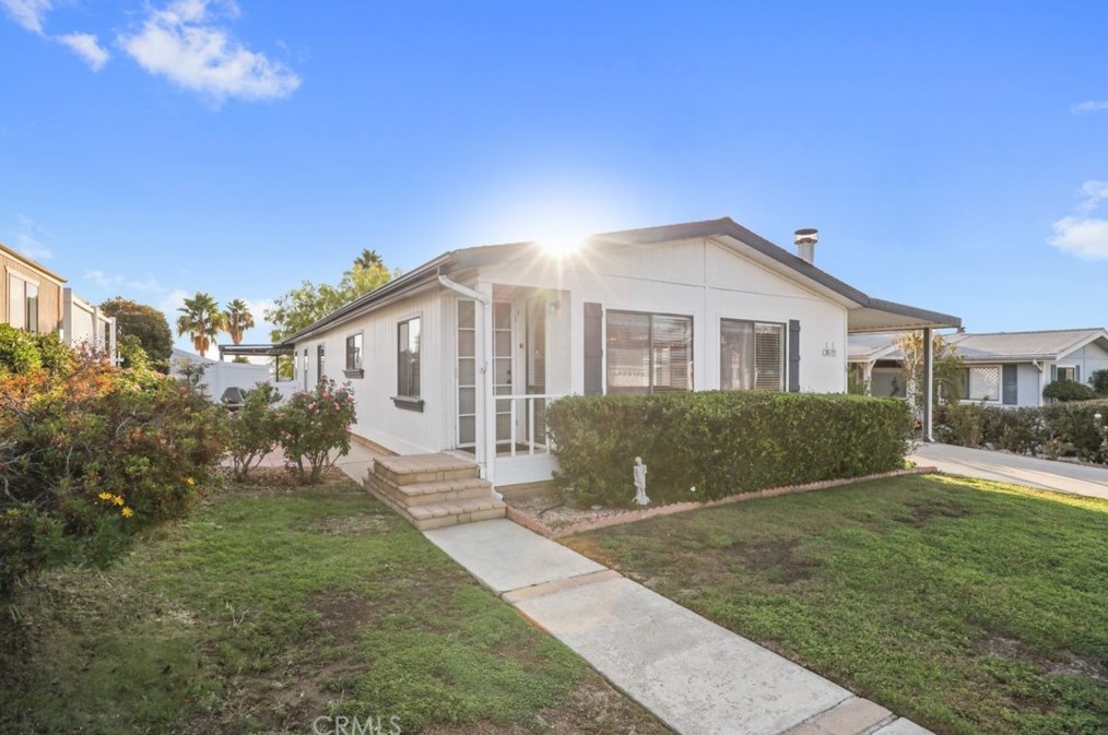 38193 Calle Quedo, Murrieta, CA 92563-5691