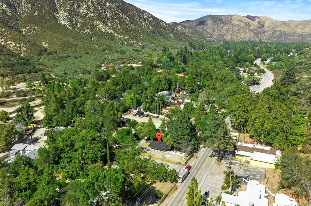 588 Lytle Creek Rd, Lytle Creek, CA 92358