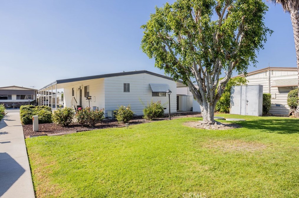 1201 W Valencia Dr #242, Fullerton, CA 92833