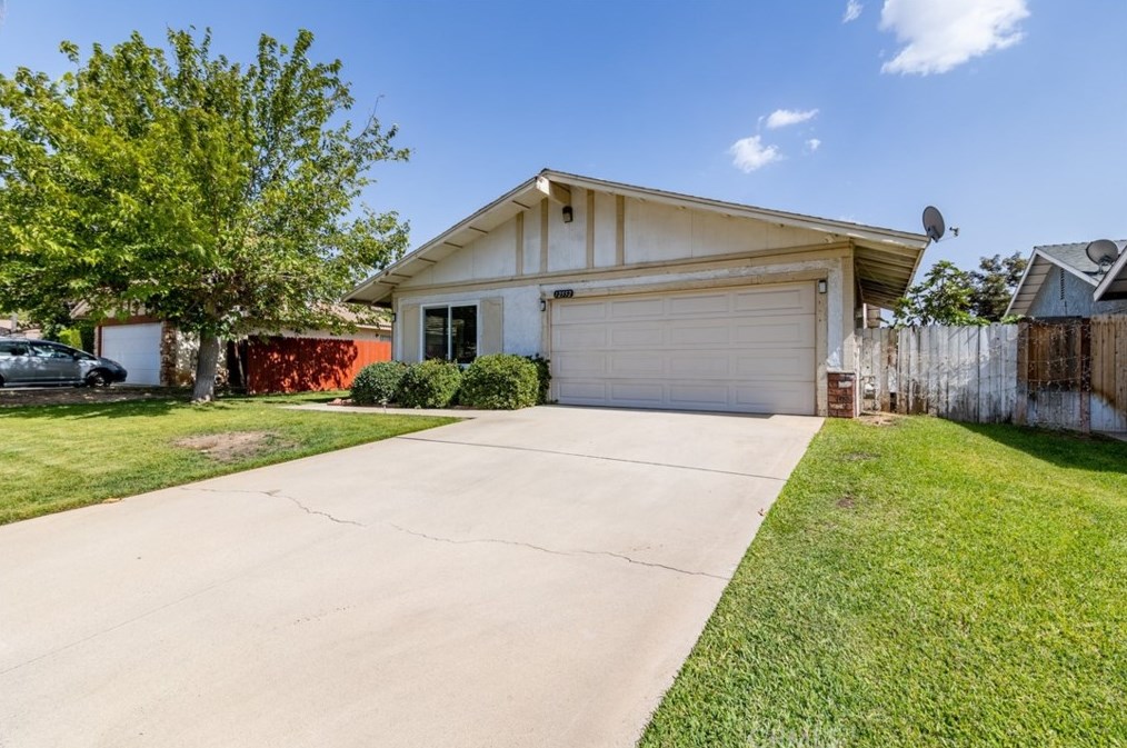 12552 Valley Meadows Dr, Moreno Valley, CA 92553-5995