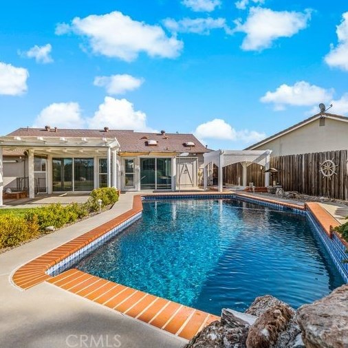 13049 Paiute Pl, Poway, CA 92064-3817