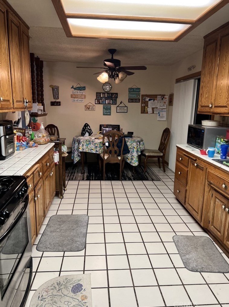 26445 Katharin St, Hemet, CA 92544-6213
