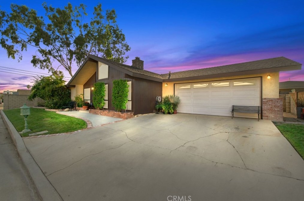 13481 Shooting Star Cir, Westminster, CA 92683-2657