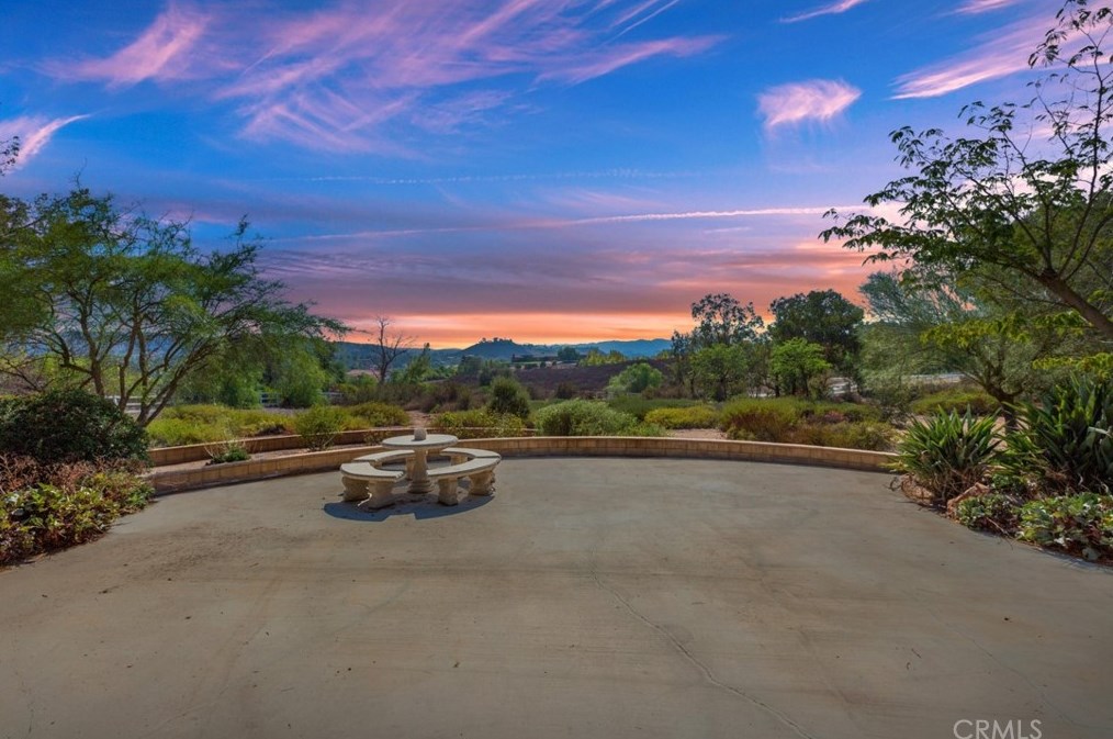 38250 Via Huerta, Murrieta, CA 92562-7189