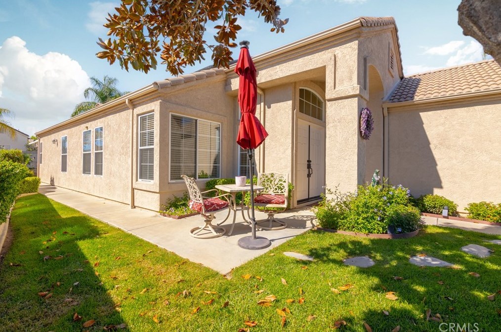 23898 Via Pamilla, Murrieta CA  92562-3587 exterior