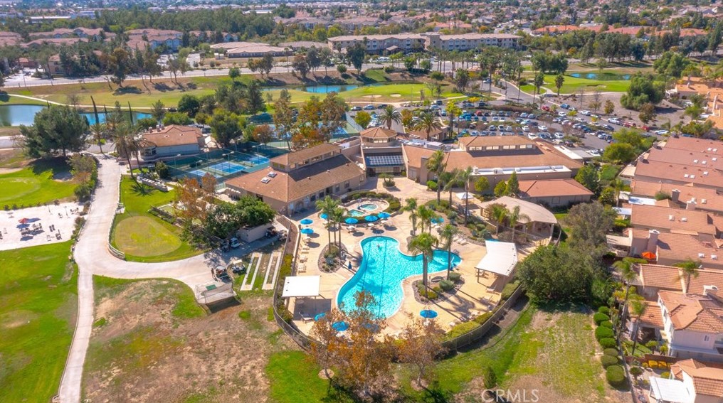 23898 Via Pamilla, Murrieta CA  92562-3587 exterior