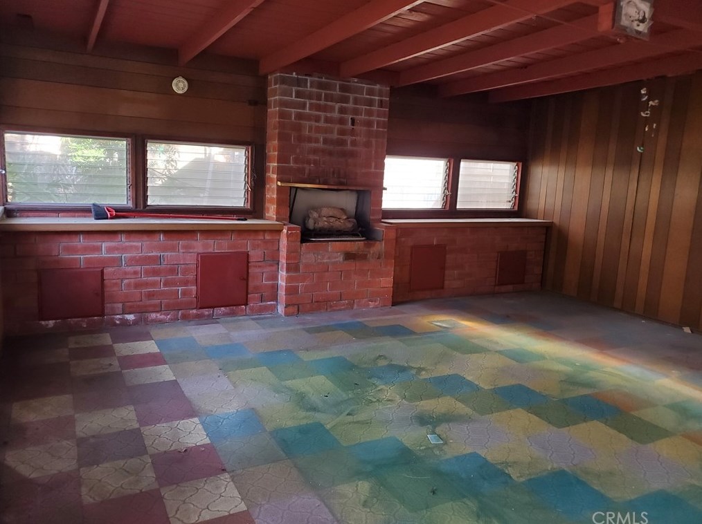 917 Hilltop Dr, Chula Vista CA  91911-2234 exterior