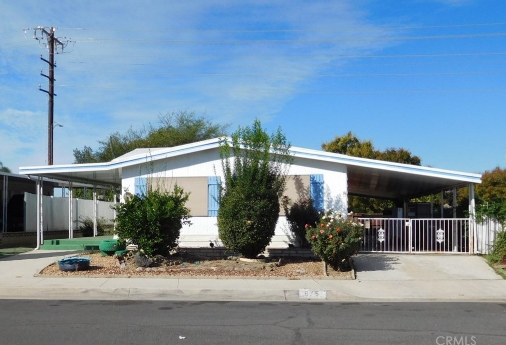 675 Castille Dr, Hemet, CA 92543-2614