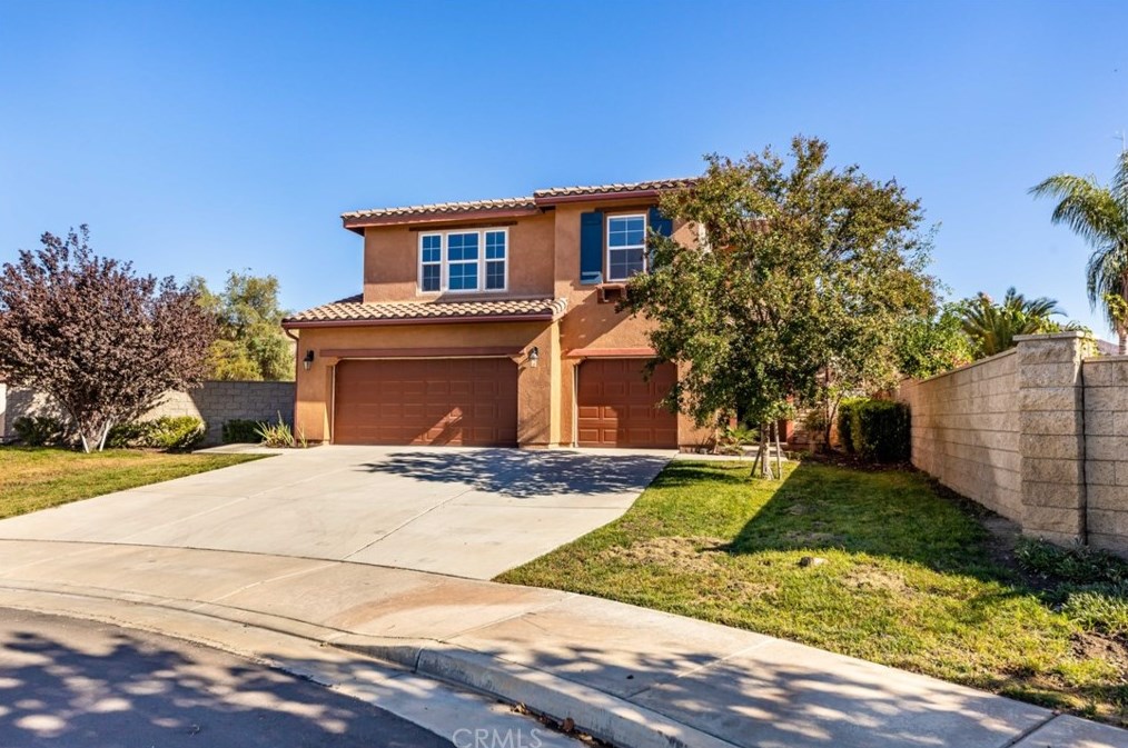 32925 Cloverdale Ct, Winchester, CA 92596