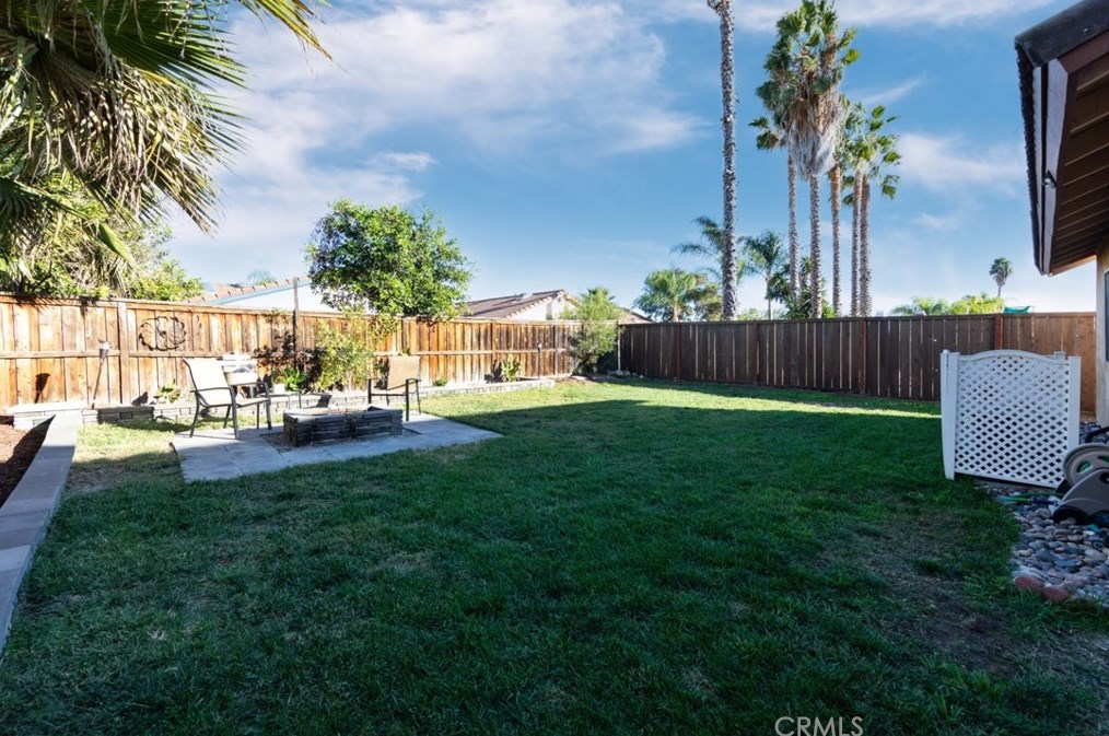 37758 Cresta Del Reyo, Murrieta CA  92563-6708 exterior