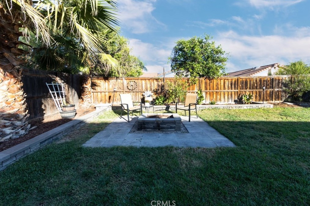 37758 Cresta Del Reyo, Murrieta CA  92563-6708 exterior