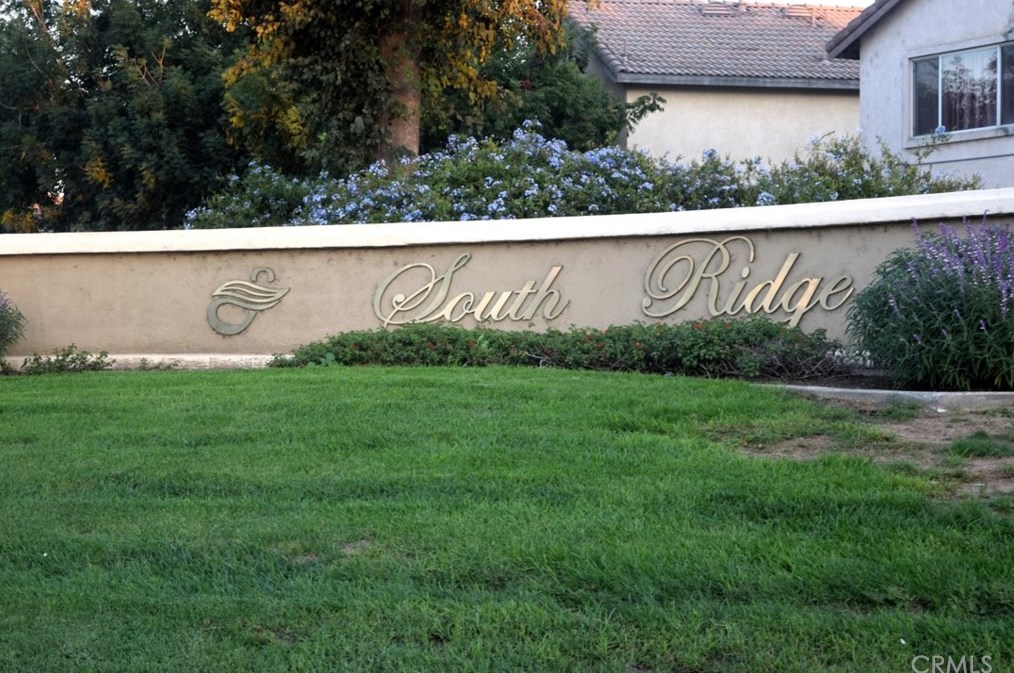 16383 Applegate Dr, Fontana, CA 92337-0855