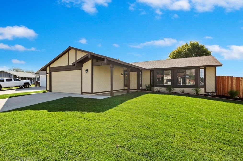 248 Yellowstone Ct, San Jacinto, CA 92583