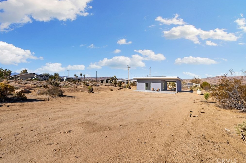 60292 Natoma Trl, Joshua Tree, CA 92252-2827