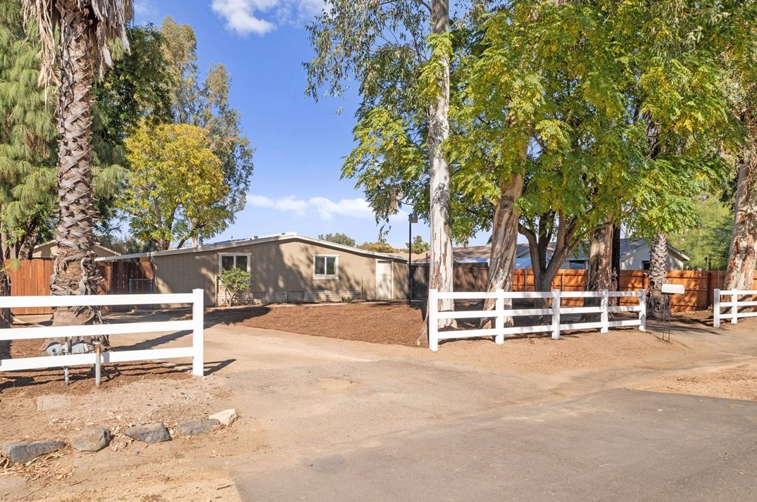 32861 Brechtel St, Lake Elsinore, CA 92530
