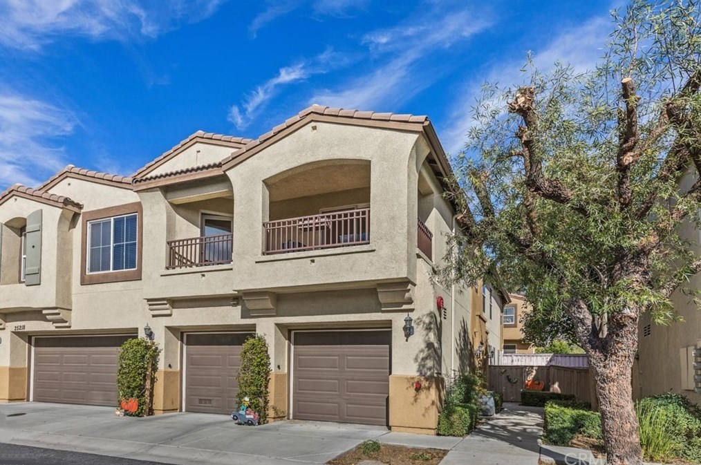 25218 Crest Haven St, Murrieta, CA 92562-7622
