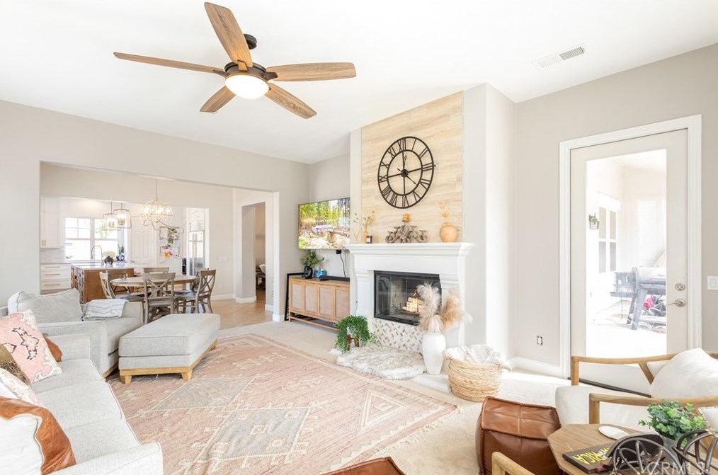 4675 Highland Oaks St, Fallbrook CA  92028-8096 exterior