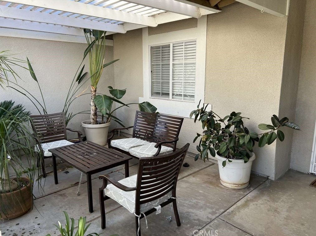 861 Digby Dr, Hemet, CA 92545-1905