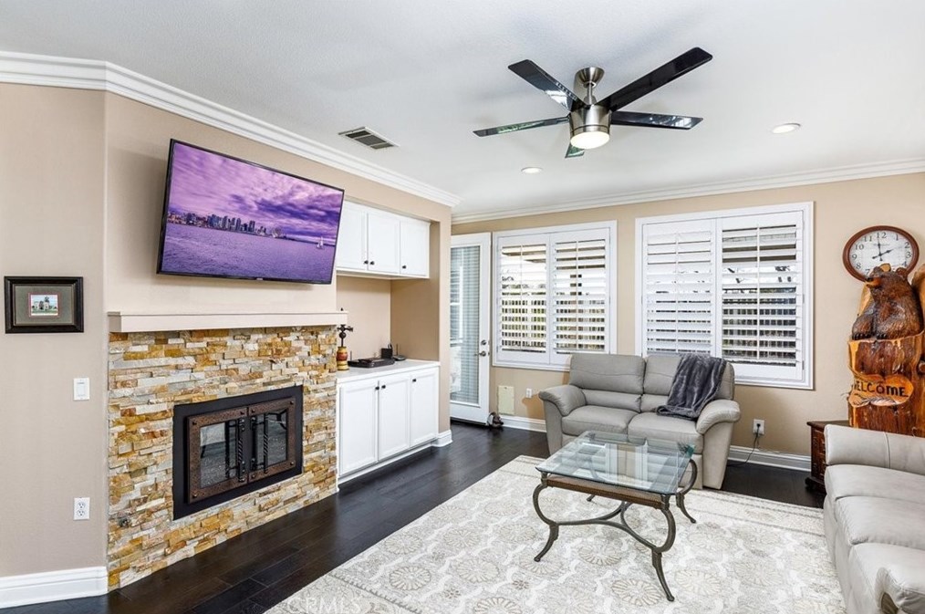 30021 Korbel Cir, Murrieta CA  92563-4821 exterior