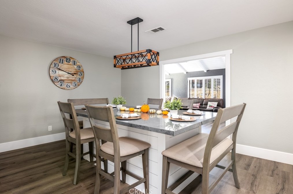 929 Pepper Tree Ln, Fallbrook CA  92028-4245 exterior