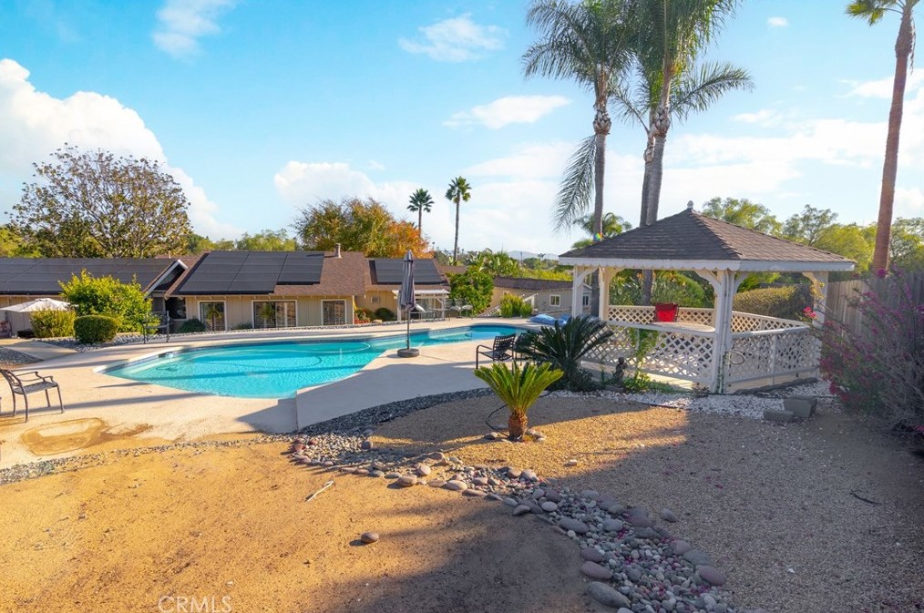 929 Pepper Tree Ln, Fallbrook CA  92028-4245 exterior