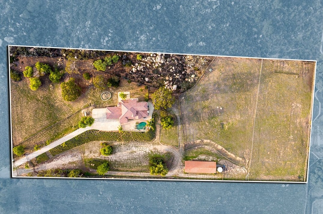 19870 Hitt Ln, Murrieta, CA 92562-8779