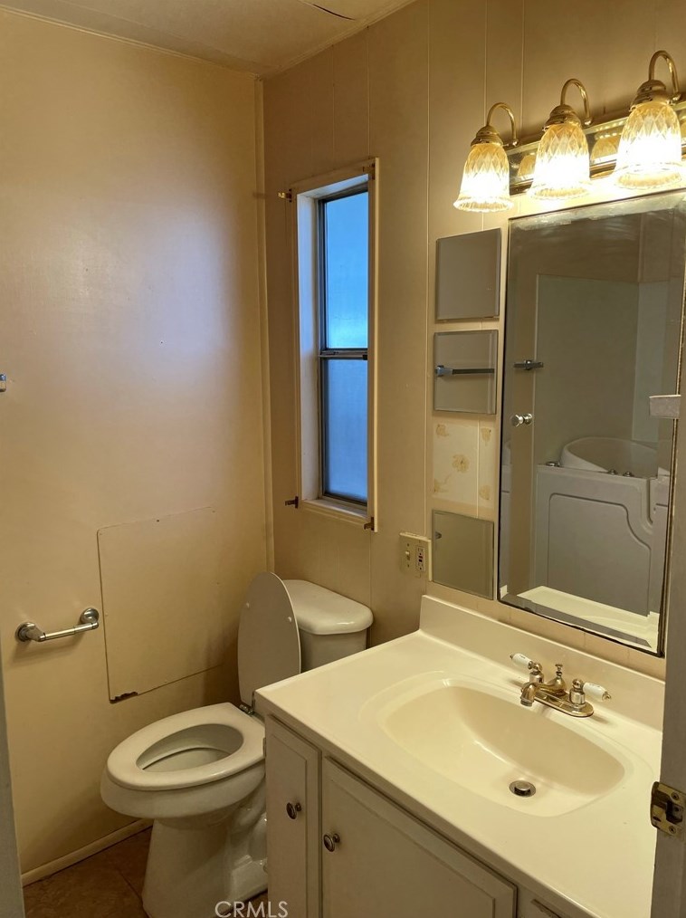 28910 Via La Rueda, Murrieta CA  92563-5728 exterior