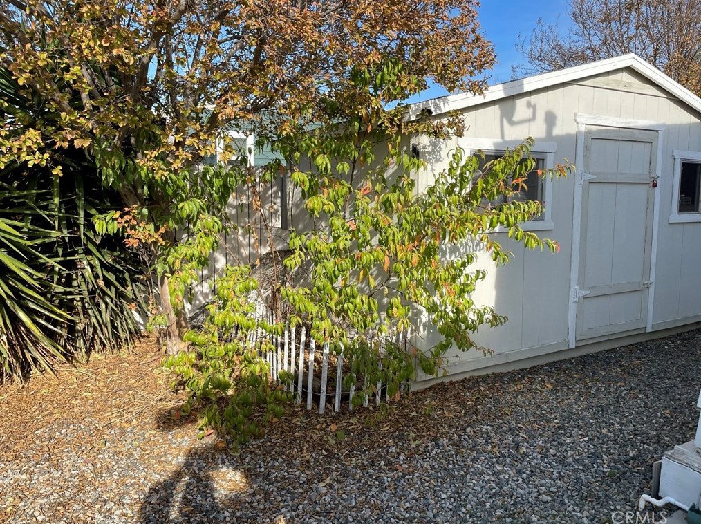 28910 Via La Rueda, Murrieta CA  92563-5728 exterior