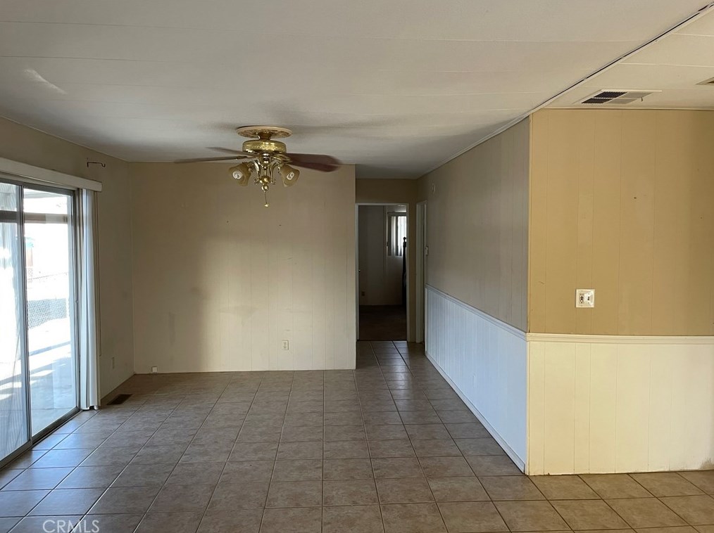 28910 Via La Rueda, Murrieta CA  92563-5728 exterior