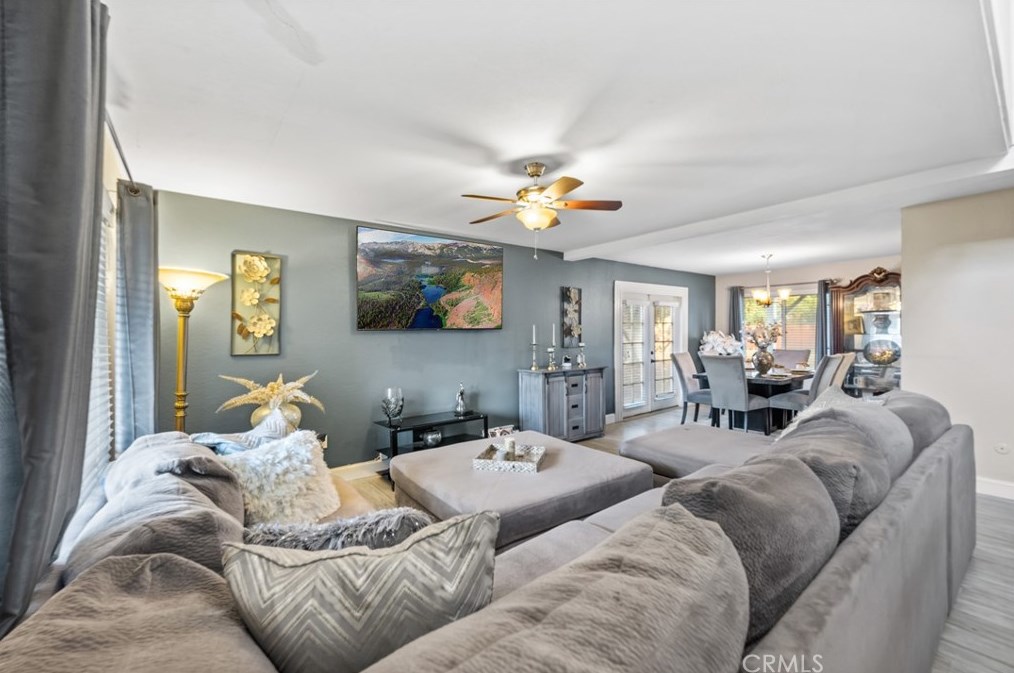 10181 Tres Lagos Ct, Spring Valley, CA 91977-7139