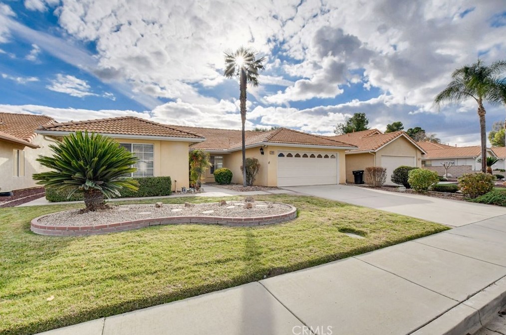 2787 Banyan Tree Ln, Hemet, CA 92545-7767