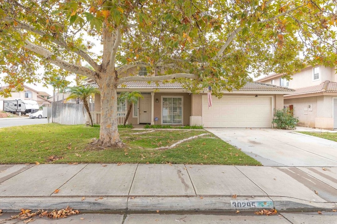 30295 Savannah Oaks Dr, Murrieta, CA 92563